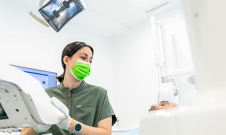 periodoncista en alicante antes de realizar tratamiento periodontal